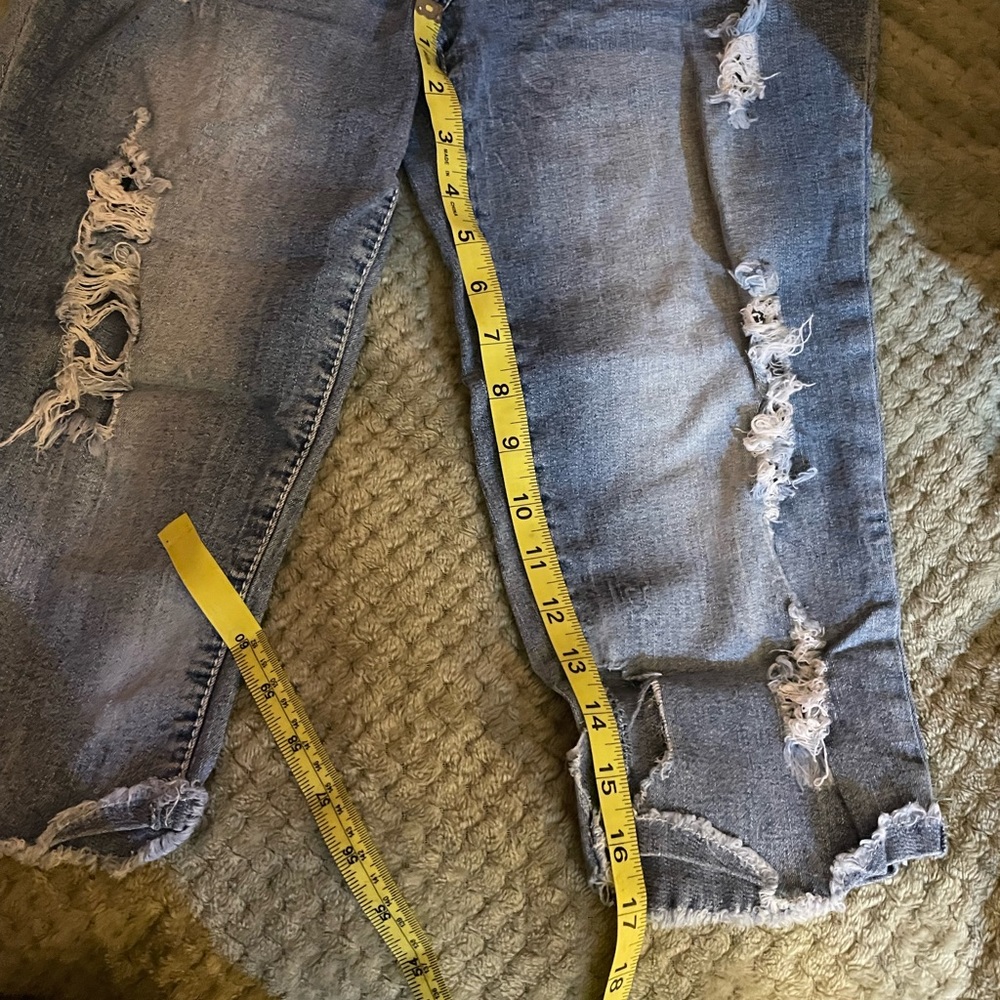 Jeans - Picture 3 of 6